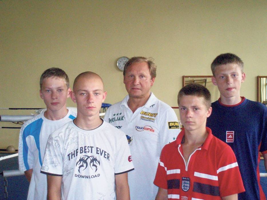 Od lewej Dariusz Wilk, Adam Grzelak, Mirosław Brózio, Mariusz Koch i Piotr Józefiak