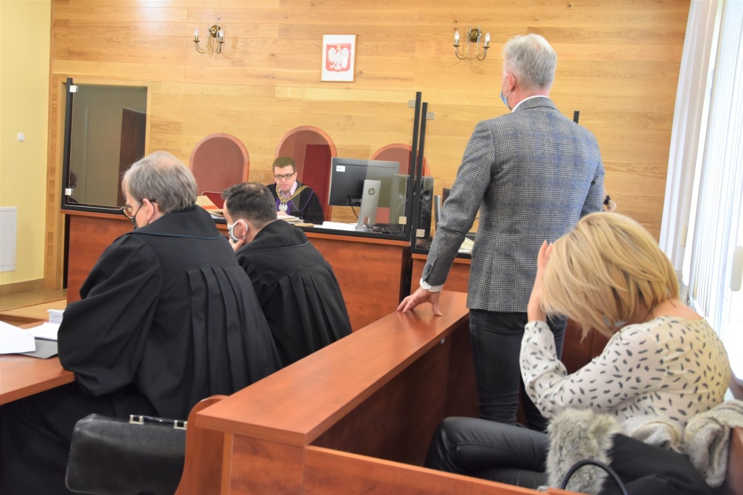 W Sądzie Rejonowym w Nakle odbyła się pierwsza rozprawa z udziałem burmistrza Mroczy Leszka K