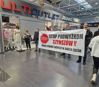 Strajk kupców na Marywilskiej 44. Warszawskie centrum handlowe opustoszało