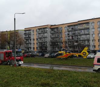 Śmigłowiec LPR lądował w Sosnowcu, by ratować małe dziecko. Dołączyła straż