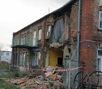 Katastrofa budowlana w Aleksandrowie Kujawskim. Cztery rodziny straciły dom. Zdjęcia