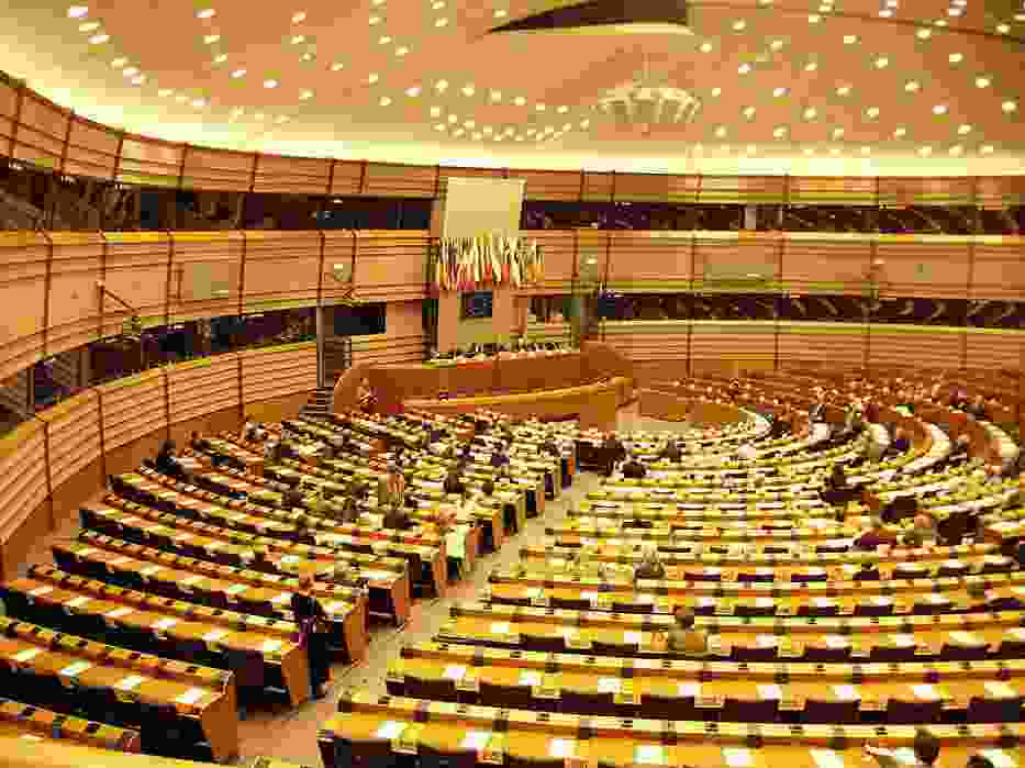 Wnętrze Parlamentu Europejskiego w Brukseli