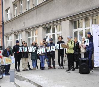 Sukces aktywistów. Radni odrzucili wniosek o lex deweloper na Burowcu