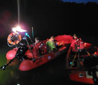 35-latek utonął w zalewie Blewąska. Sieradzcy strażacy brali udział w akcji ZDJĘCIA