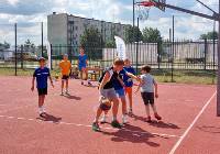Wakacyjny turniej koszykówki dla dzieci w Zduńskiej Woli Karsznicach ZDJĘCIA, FILM
