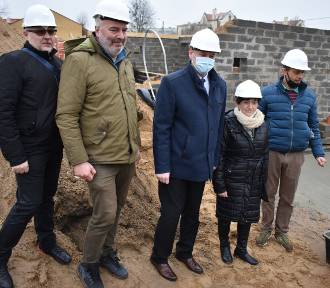 W Aleksandrowie Kujawskim ruszyła budowa nowych mieszkań