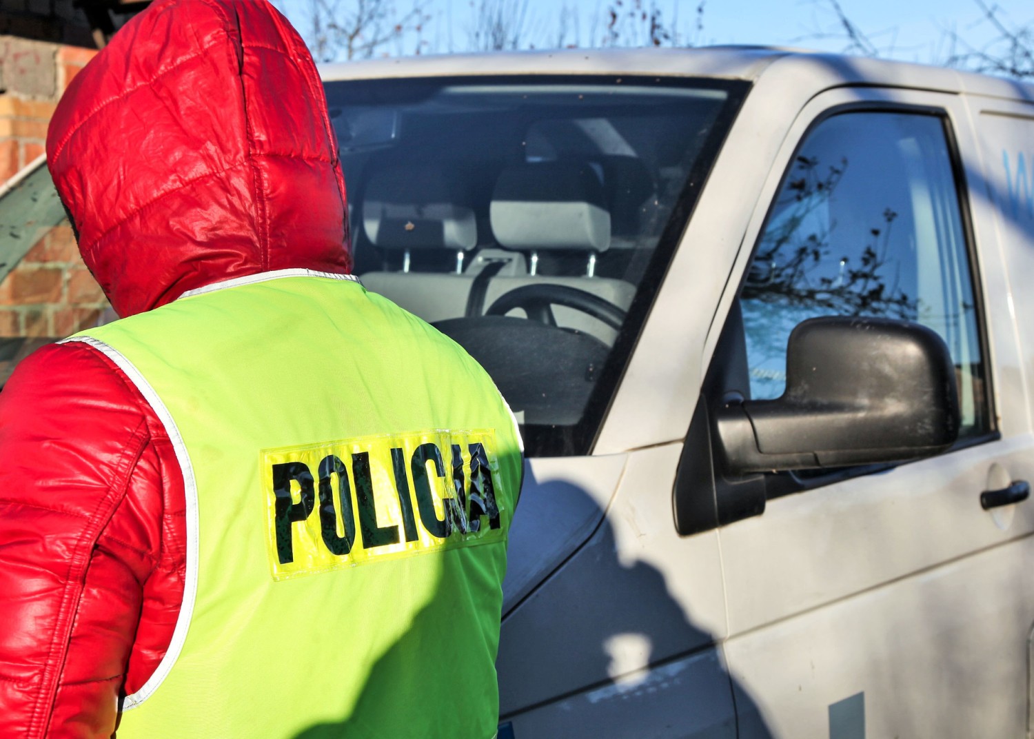 Dzięki szybkiej wymianie informacji pomiędzy policjantami z Polsko-Niemieckiego Centrum Współpracy Służb Granicznych, Policyjnych i Celnych w Świecku i Komisariatu Policji w Lubsku, odzyskano kradziony na terenie Niemiec Volkswagen T5