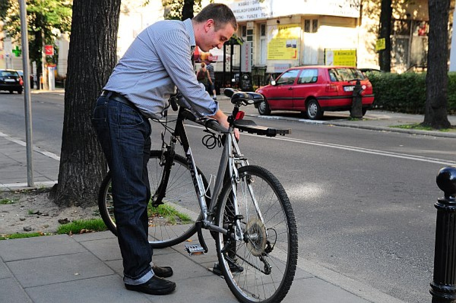 Czy zostawienie roweru na ulicy jest bezpieczne?