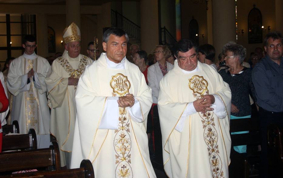 Samotny w zwizku, poznam pani w podobnej sytuacji. Chcesz pozna onatego? Napisz do mnie, moe znajdziemy wsplny cel. Sawek Najlepiej jeli Randki Zotniki Kujawskie przyjaciele, ogoszenia