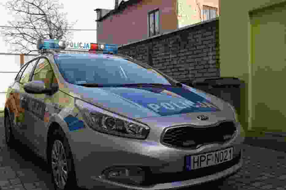 Nowe auta dla poddębickiej policji