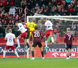 Polska zakończyła rok zwycięstwem, a Lewandowski z golem. W barażach czeka Estonia