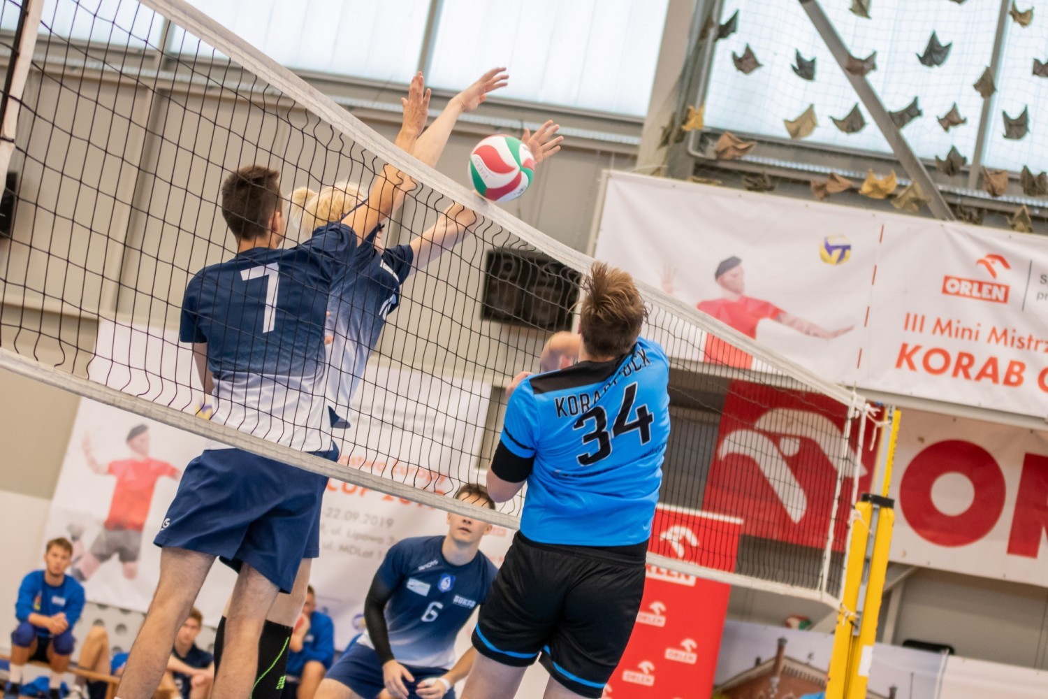 Siatkarskie emocje w Pucku. Korab Cup 2020 - Siatkówka Wśród Gwiazd dla kadetów i juniorów. Kto zagra w hali MOKSiR Puck?