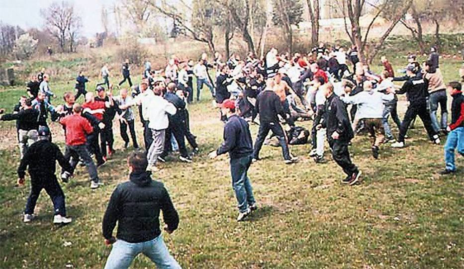 Śmiertelna ofiara ustawki łódzkich kibiców - NaszeMiasto.pl