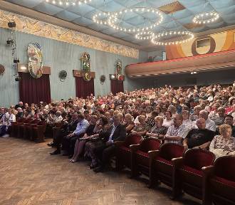 Pierwszy festiwal piosenki imienia Jerzego Połomskiego w Radomiu przyciągnął tłumy