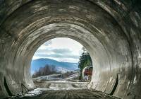 Dwa tunele w Beskidach na drodze S1 nabierają kształtów. Zdjęcia z wnętrza gór! 