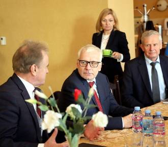 Wojewoda Jarosław Obremski na konwencie Wójtów w Chojnowie, zobaczcie zdjęcia