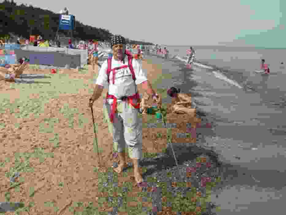 Henryk Braś zaprasza na długie wyprawy polską plażą