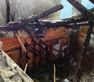 Kolejny w tym roku pożar stolarni w Łabowej gasiło osiem zastepów strażackich