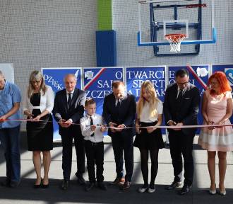 Nowa sala sportowa przy SP w Wilanowie oficjalnie otwarta