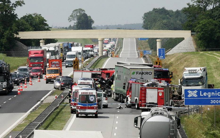 Wypadek na autostradzie A4 (ZDJĘCIA) NaszeMiasto.pl
