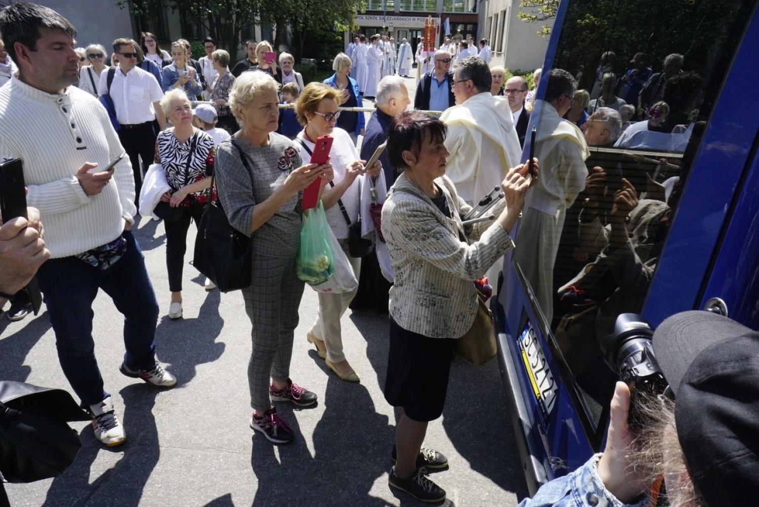 W uroczystości na placu przed kościołem Nawiedzenia NMP na os