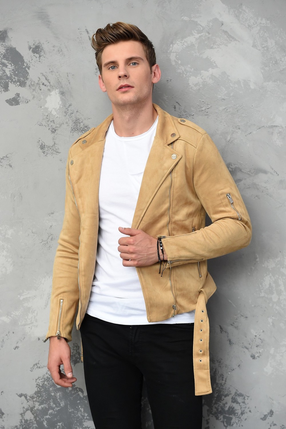 Reprezentantem Polski w konkursie Mr World 2019 jest 23-letni Robert Kapica z Mstowa koło Częstochowy