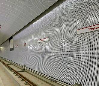 Metro na Targówku już prawie gotowe. Na pozostałych stacjach trwają intensywne prace [ZDJĘCIA]