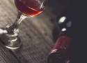 Oto znaki zodiaku, które piją najwięcej alkoholu. Zobaczcie imprezowe znaki