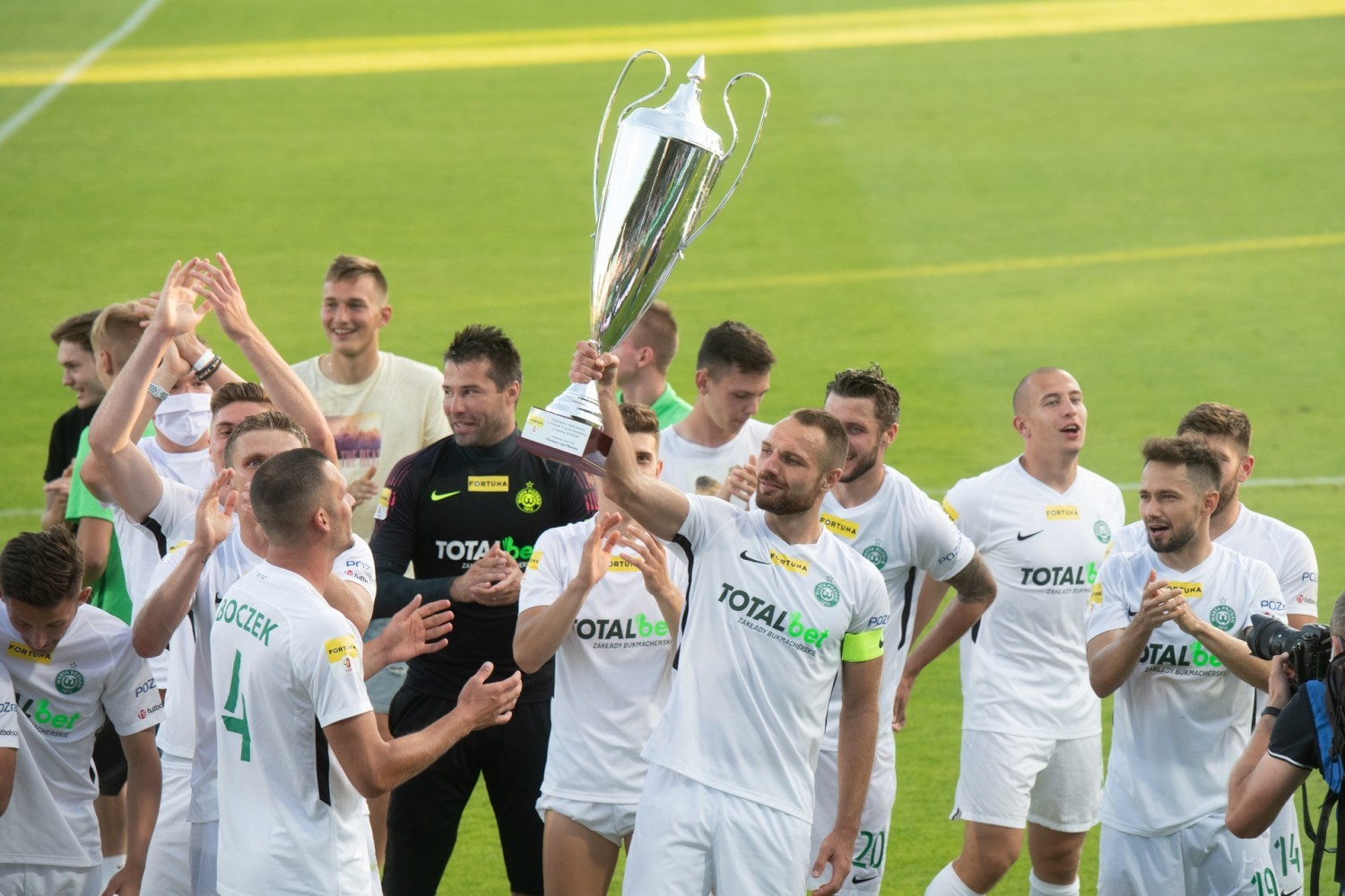 Warta wygrała z Radomiakiem 2:0 i znów zagra w ekstraklasie