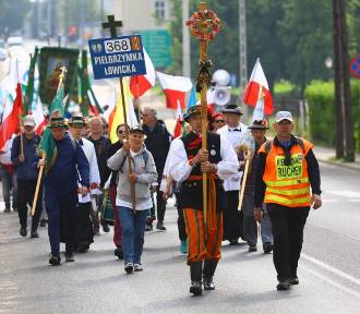 Łowicka Piesza Pielgrzymka na Jasną Górę zatrzymała się w Piotrkowie