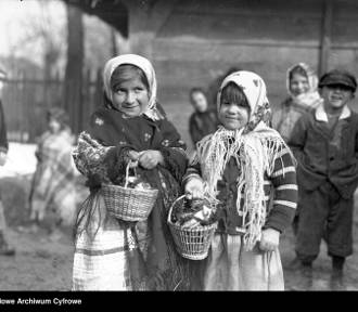 Wielkanocny klimat z czasów dawnej Polski przywołany na archiwalnych ZDJĘCIACH