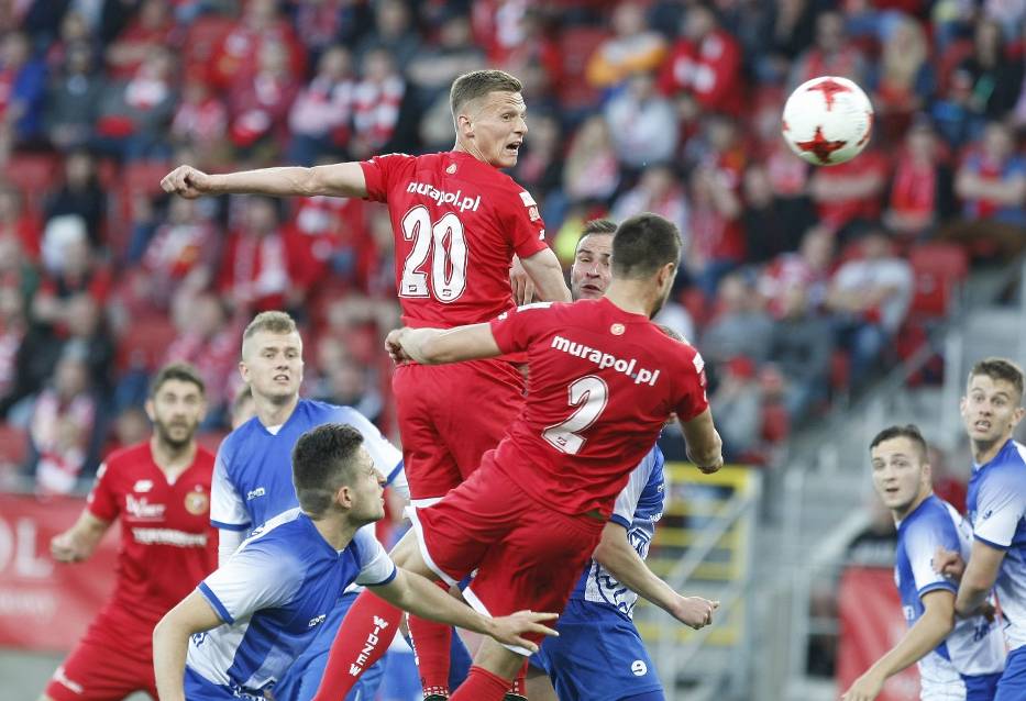 Uprosił sędziego, żeby nie dostał kartki i zagra z Widzewem
