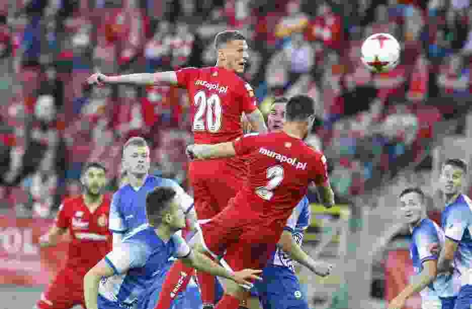 Uprosił sędziego, żeby nie dostał kartki i zagra z Widzewem