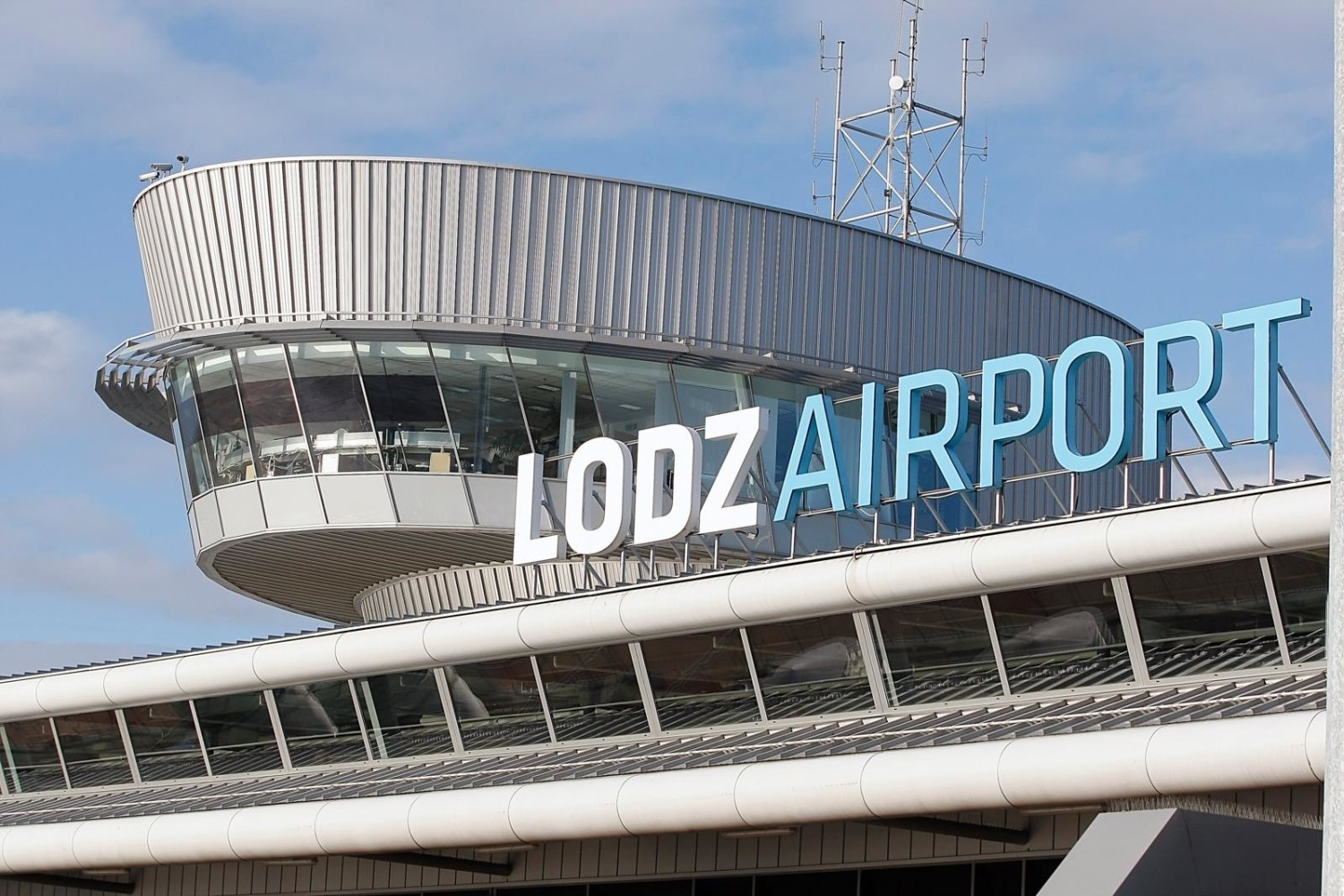 Touroperatorem, który zorganizuje wypoczynek w okolicach Warny jest TUI, które sukcesywnie poszerza ofertę z łódzkiego lotniska