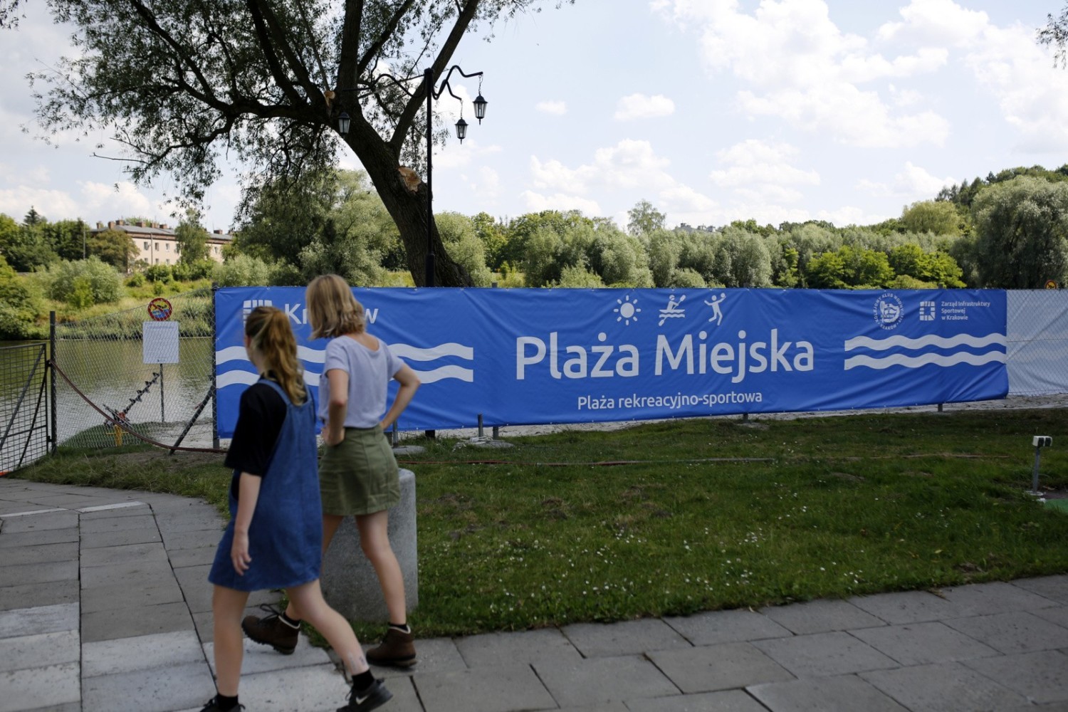 Nadal wypożyczając rower czy kajak, możemy zostać poproszeni o udostępnienie dowodu, ale, co ważne, tylko do wglądu! Ksero mogą robić wyłącznie banki i firmy ubezpieczeniowe