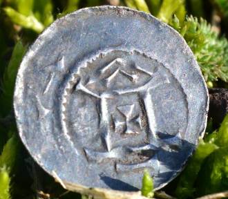 Toruń. Monety sprzed tysiąca lat znalezione nad Drwęcą