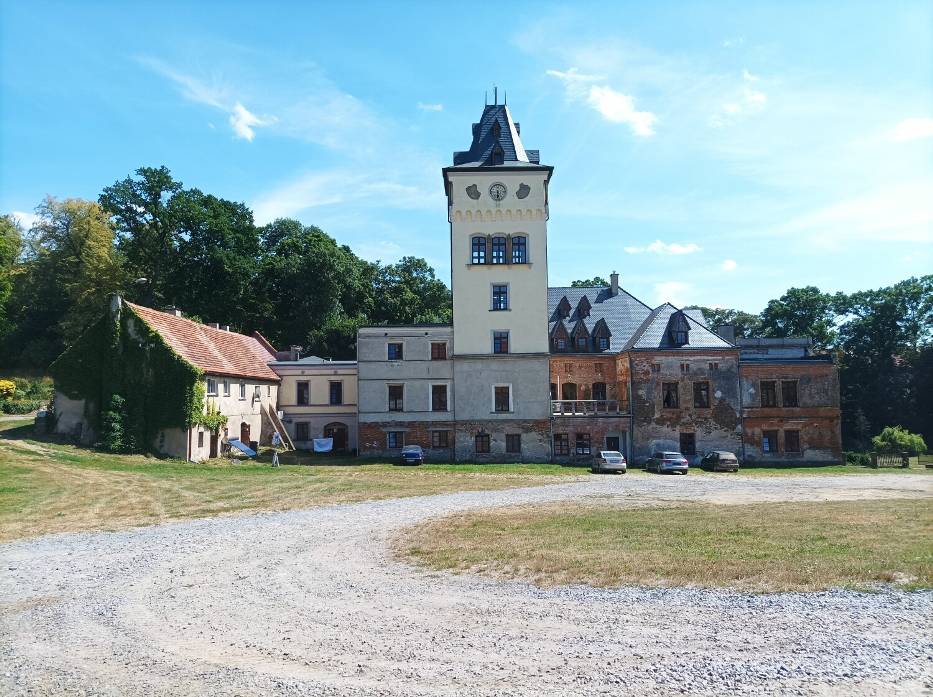 Pałac Gladishof w Piławie Górnej