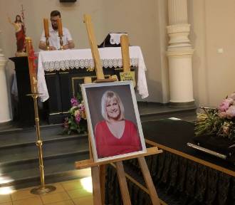 Pogrzeb Marzeny Kipiel-Sztuki. Tłumy fanów pożegnały aktorkę - zobacz zdjęcia