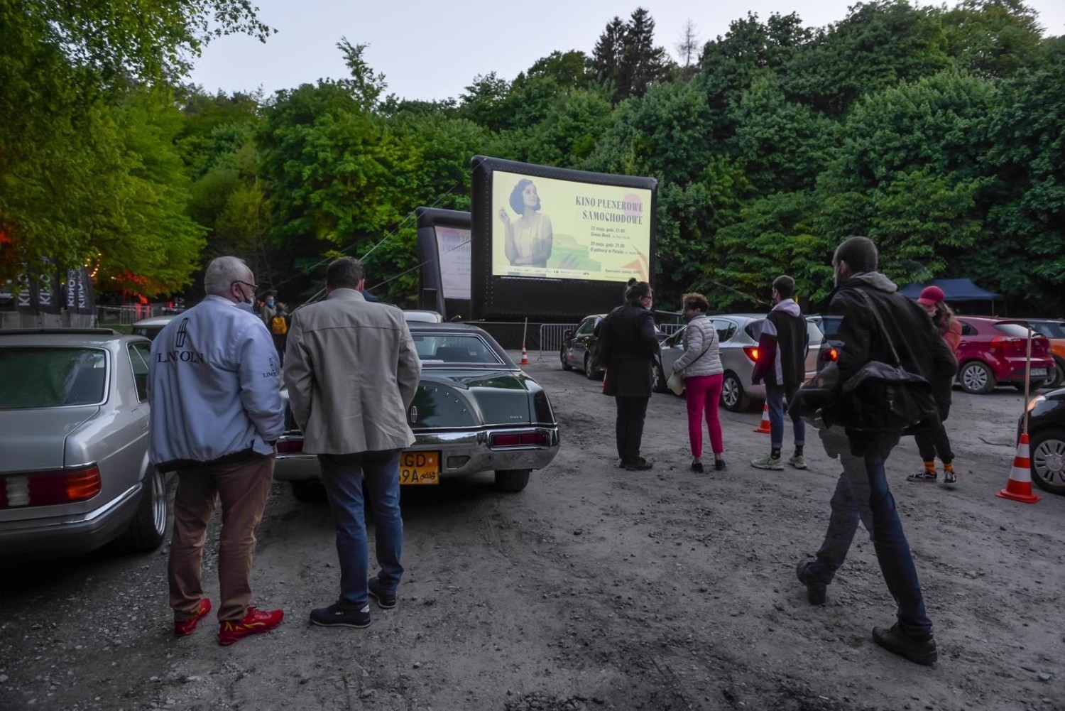Przy Operze Leśnej w Sopocie ruszyło kino samochodowe