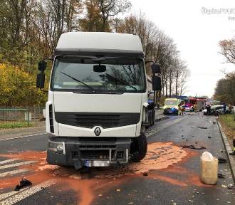 Wypadek na ulicy Wodzisławskiej w Porębie. Jedna osoba poszkodowana