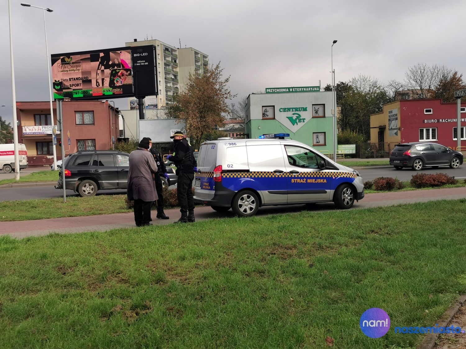 Udają chorych i wyciągają pieniądze na skrzyżowaniach we Włocławku