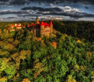 Niesamowity Zamek Książ w Wałbrzychu w jesiennej odsłonie (ZDJĘCIA)