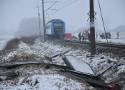 Wypadek w Budzyniu. Jedna osoba zginęła po tym jak na przejeździe kolejowym doszło do zderzenia pociągu z ciężarówką (AKTUALIZACJA)