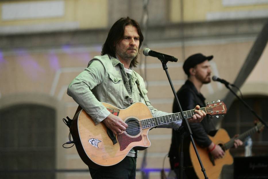 Gwiazdą imprezy będzie Ray Wilson i jego zespół