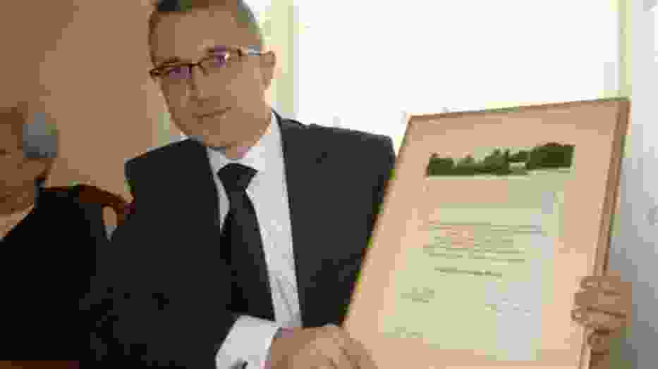 Arkadiusz Ptak z dyplomem za konkurs ,,Spotkanie kultury i ekologii''
