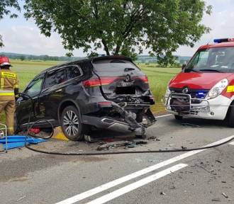 Koszmarny wypadek śmiertelny na Dolnym Śląsku. Lądował LPR, kilku rannych