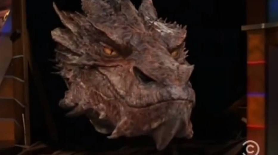 Smaug pojawił się w studio Stephena Colberta