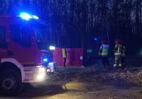 Śmiertelny wypadek w Chwaliszowie. Mężczyzna został przygnieciony jeepem