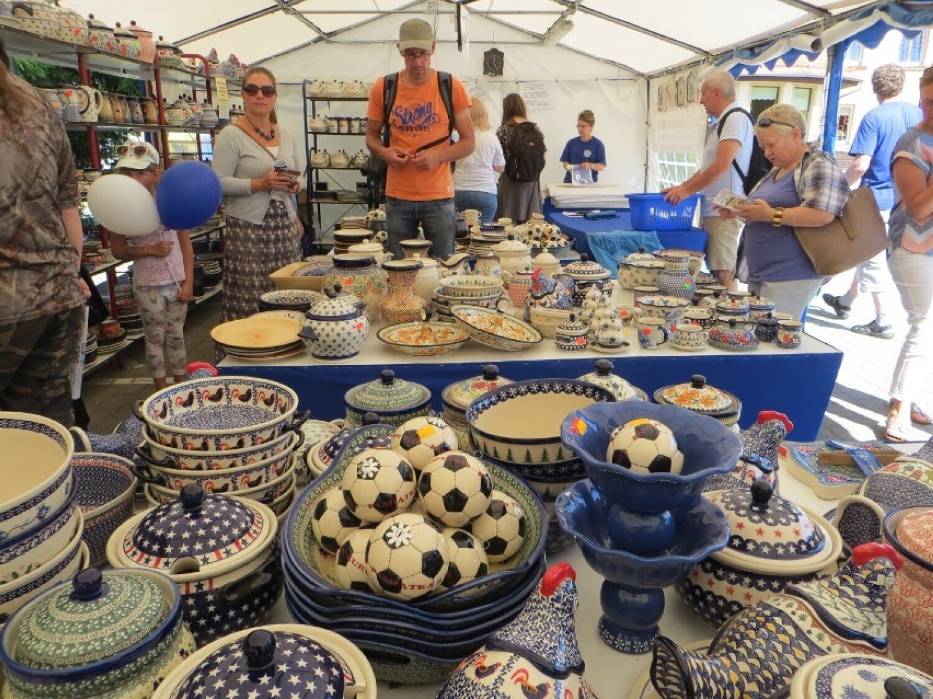 Ceramika z Bolesławca znana jest nie tylko w Polsce, ale na całym świecie - nowe wzory i Święto Ceramiki 2022