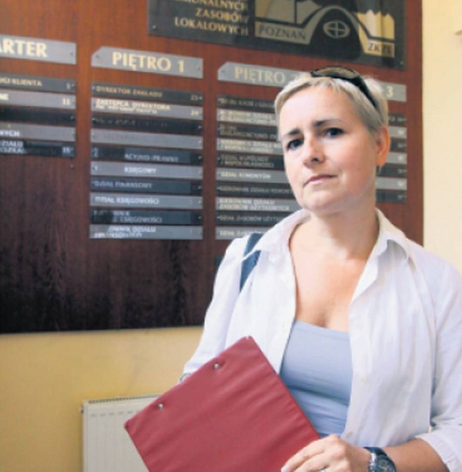Monika Szymańska, po otrzymaniu decyzji o podwyżce, zgłosiła się do biura zamiany mieszkań